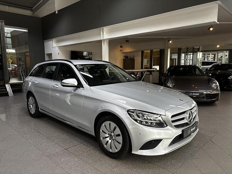 Gebraucht Mercedes C200 160 PS (117 kW) 2021 Silber metallic