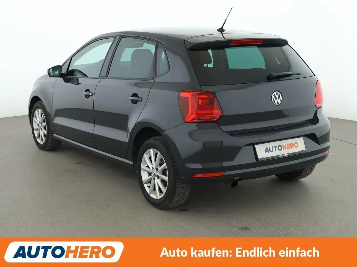 Gebraucht VW Polo LOUNGE 90 PS (66 kW) 2016 Grau Kleinwagen