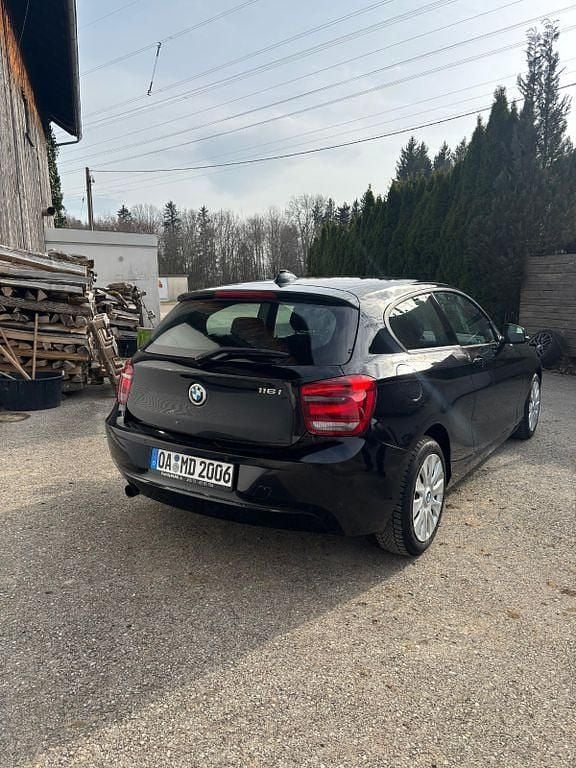 Gebraucht BMW 116 136 PS (100 kW) 2014 Schwarz Kleinwagen