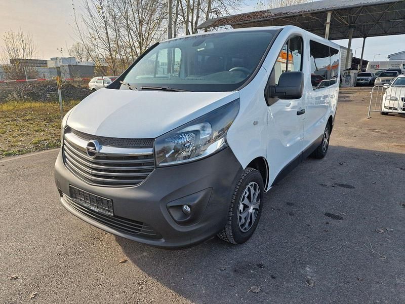 Gebraucht Opel Vivaro 95 PS (69 kW) 2016 Weiß Van / Kleinbus