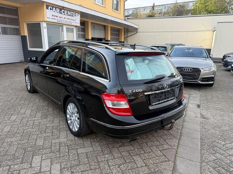 Gebraucht Mercedes C200 136 PS (100 kW) 2009 Schwarz Kombi