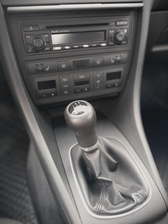 Gebraucht Audi A6 150 PS (110 kW) 2002 Andere farben Limousine