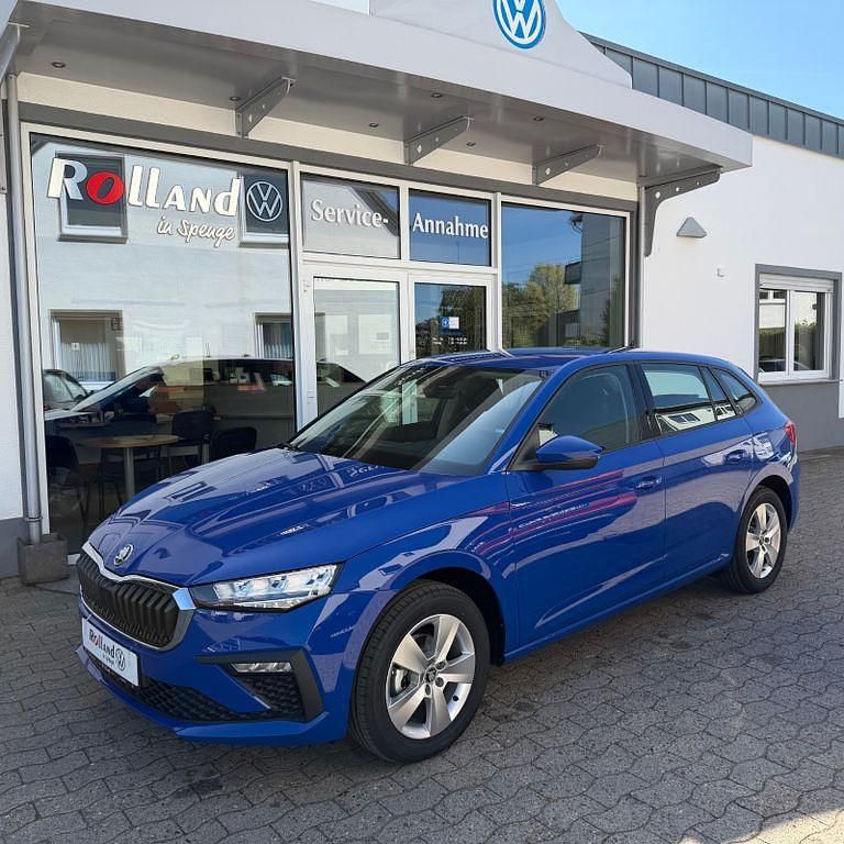 Usata Skoda Scala Essence 95 CV (69 kW) 2026 Blu Utilitaria