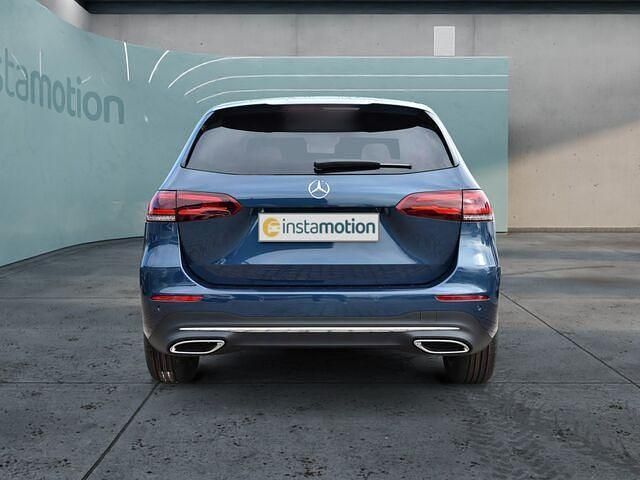 Gebraucht Mercedes B220 190 PS (139 kW) 2021 Blau Van / Kleinbus