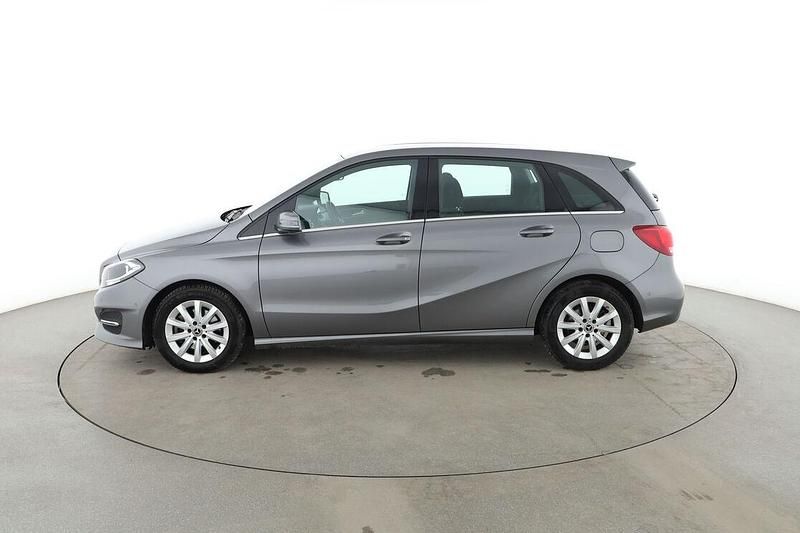 Gebraucht Mercedes B180 Style 122 PS (89 kW) 2017 Grau Van / Kleinbus
