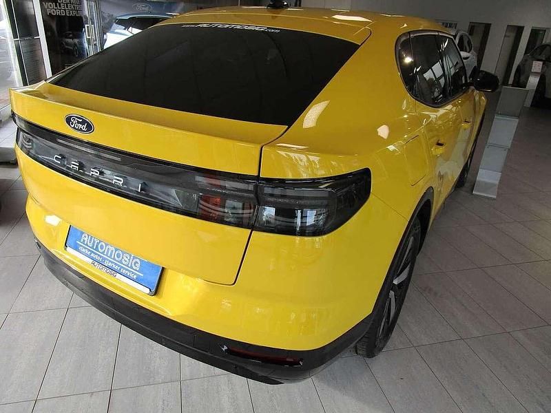 Używany Ford Capri 210 kW (286 KM) 2025 Żółty Sedan/Limuzyna