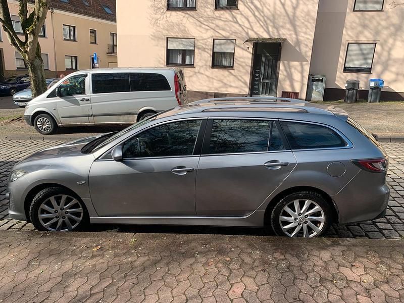 Gebraucht Mazda 6 163 PS (119 kW) 2011 Grau Limousine