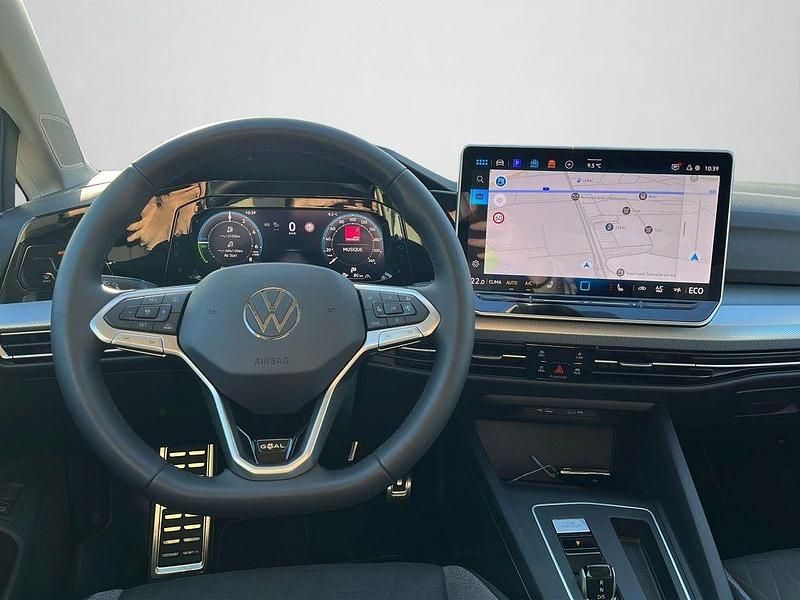 Gebraucht VW Golf VIII Goal 204 PS (150 kW) 2025 Pure white Limousine