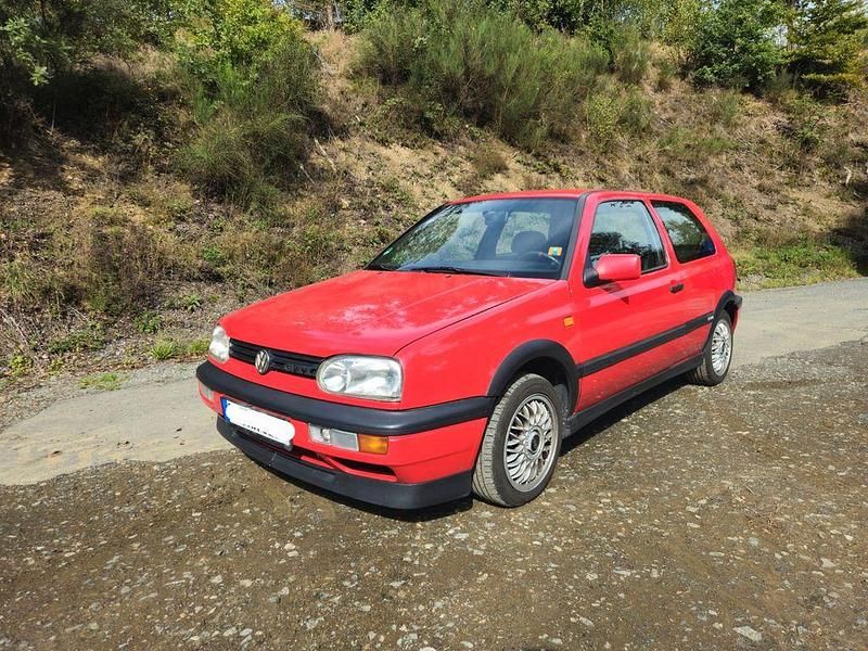 Rot Gebraucht 1994 VW Golf III GTI Limousine | 5.000 € - Bild 1/4