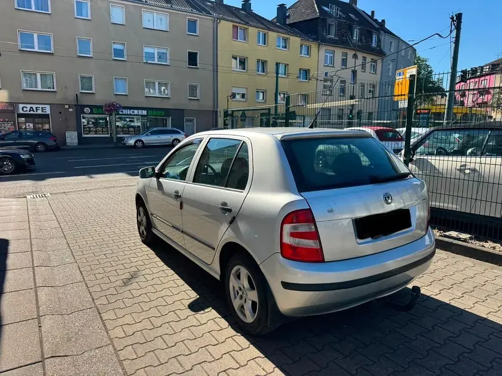 Gebraucht Skoda Fabia Classic 75 PS (55 kW) 2005 Grau Limousine