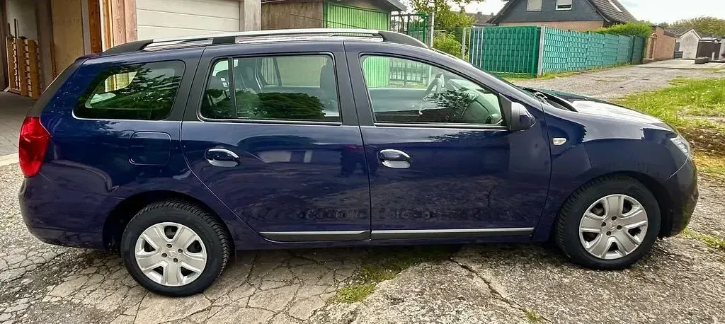 Gebraucht Dacia Logan MCV Lauréate 90 PS (66 kW) 2017 Blau Limousine