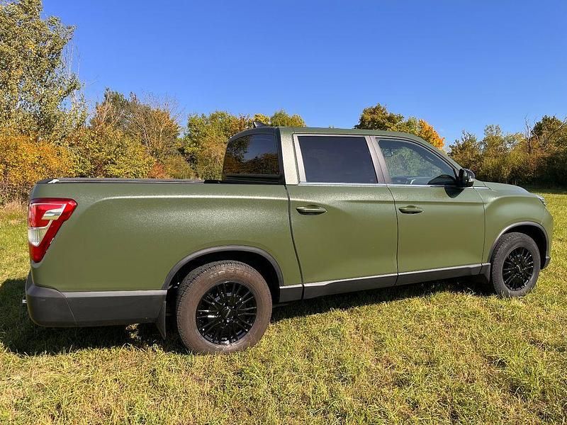 Grün Gebraucht 2023 Ssangyong (KGM) Musso SUV | 26.500 € (Fairer Preis) - Bild 1/4