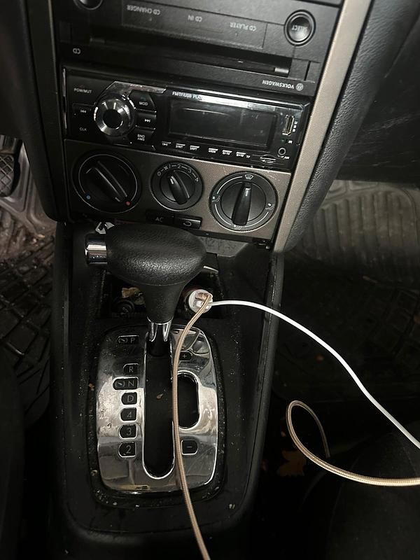 Gebraucht VW Bora 100 PS (73 kW) 2003 Grau Limousine