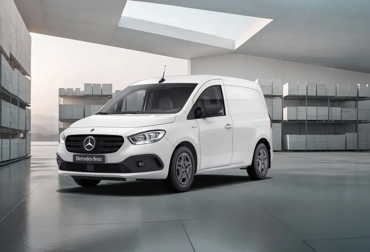 Gebraucht Mercedes eCitan 89 kW (122 PS) 2025 Weiß Van