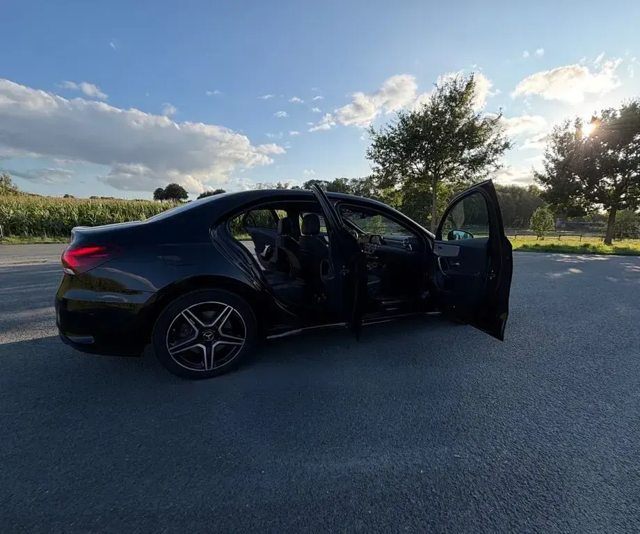 Gebraucht Mercedes A250 AMG line 218 PS (160 kW) 2020 Schwarz Limousine