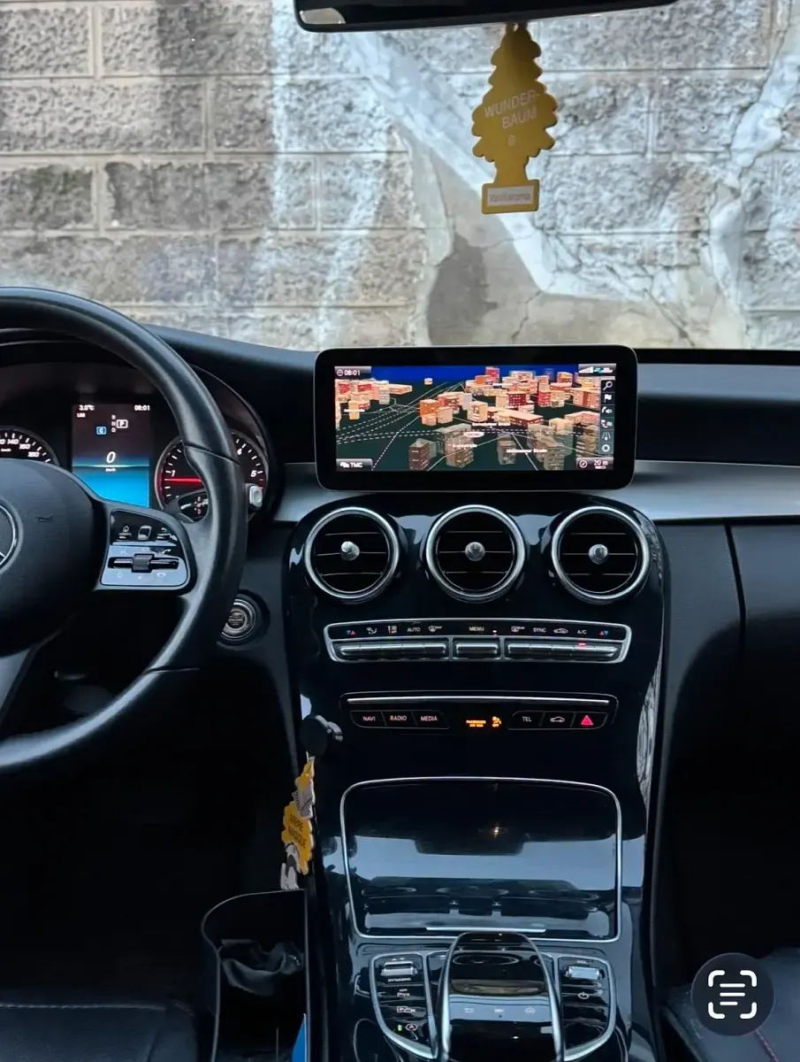 Gebraucht Mercedes 200 150 PS (110 kW) 2018 Weiß Kombi