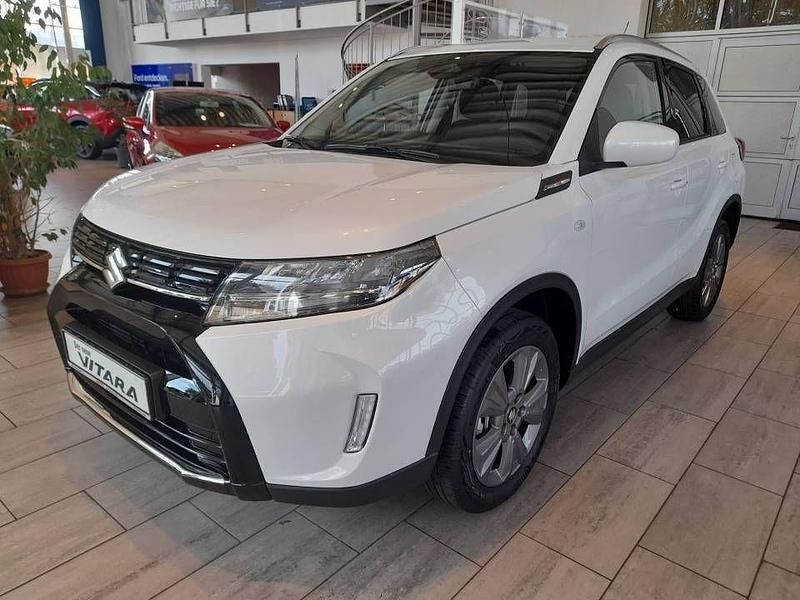 Weiß Gebraucht 2025 Suzuki Vitara Comfort SUV | 25.920 € (Etwas zu teuer) - Bild 1/4