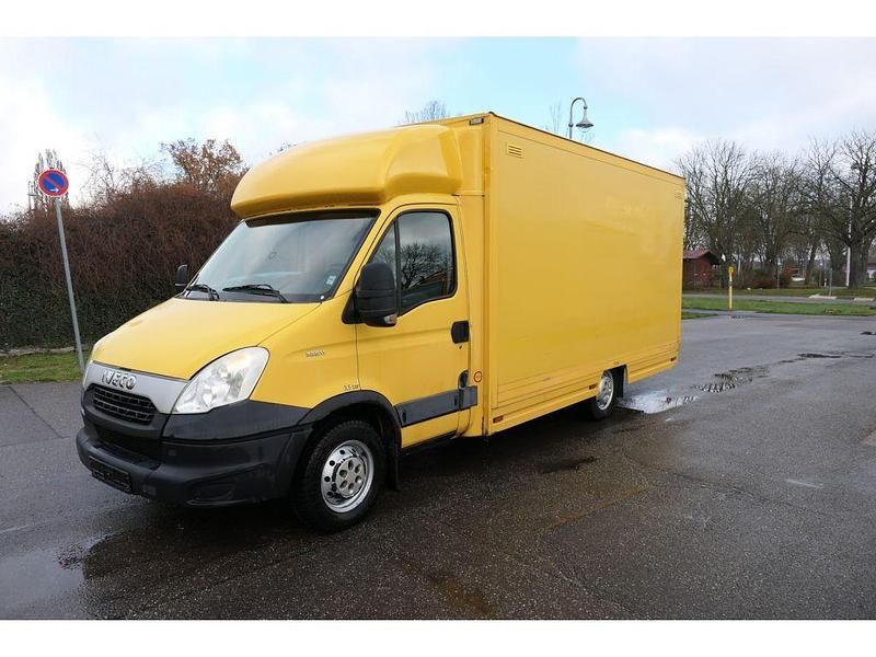Gebraucht Iveco Daily 106 PS (77 kW) 2013 Gelb Van