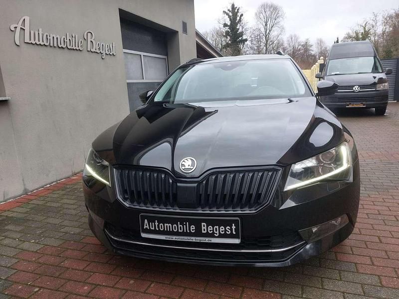 Gebraucht Skoda Superb 190 PS (139 kW) 2016 Schwarz Limousine