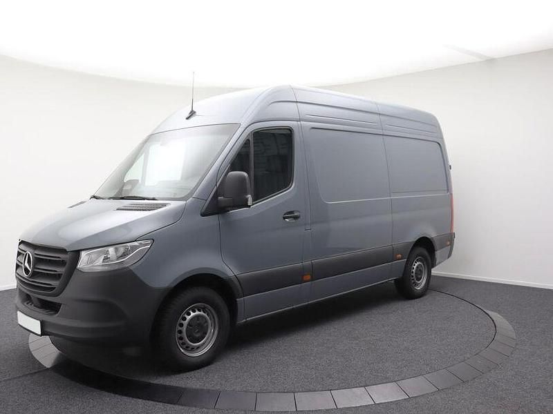 Gebraucht Mercedes Sprinter 2024 Grau Van