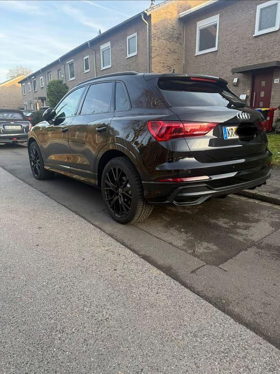 Gebraucht Audi Q3 S-Line 150 PS (110 kW) 2019 Schwarz SUV