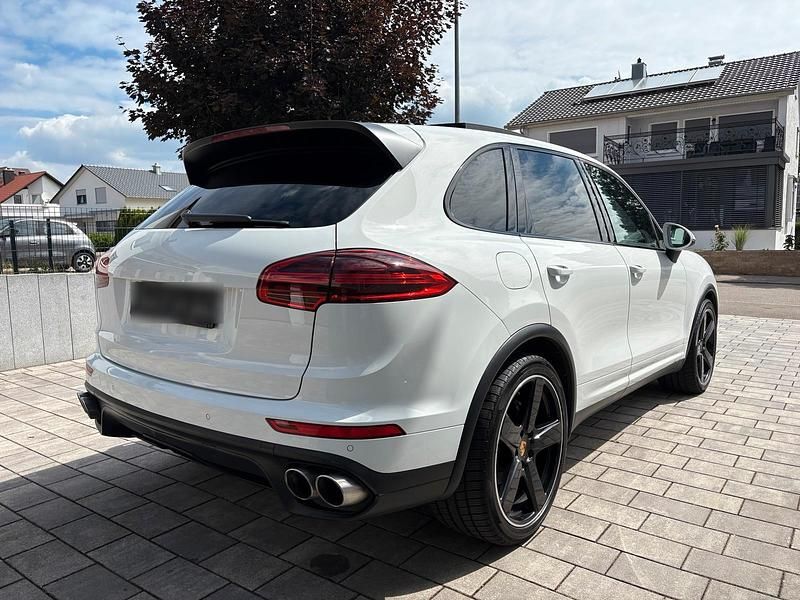Gebraucht Porsche Cayenne S Chrono 420 PS (308 kW) 2015 Weiß SUV