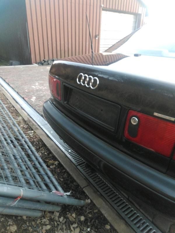 Gebraucht Audi A8 193 PS (141 kW) 1996 Schwarz Limousine
