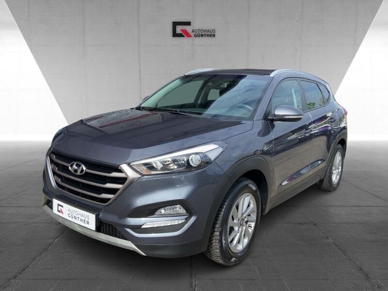 Grau Gebraucht 2016 Hyundai Tucson Advantage SUV | 14.990 € (Guter Preis) - Bild 1/4