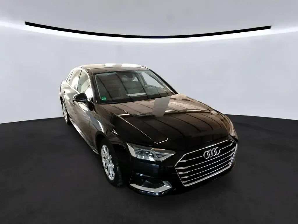 Gebraucht Audi A4 Sport 204 PS (150 kW) 2023 Schwarz Limousine