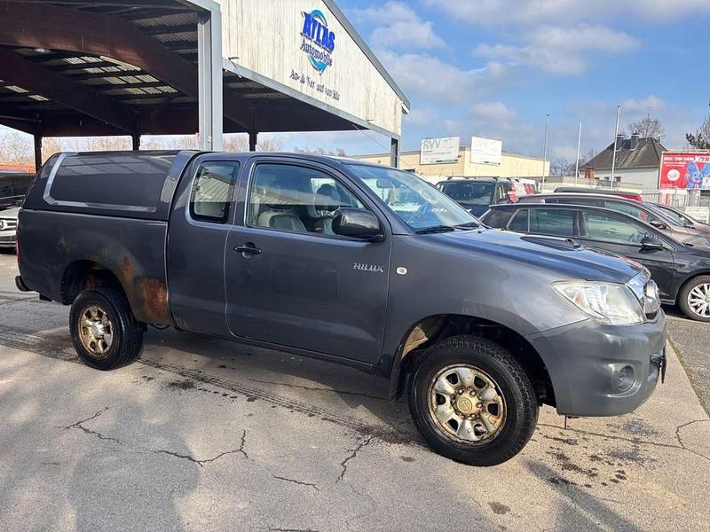 Gebraucht Toyota HiLux 120 PS (88 kW) 2009 Grau Pickup