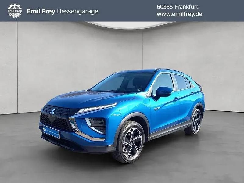 Laserblau perleffekt Gebraucht 2024 Mitsubishi Eclipse Cross Basis SUV | 25.250 € (Fairer Preis) - Bild 1/4