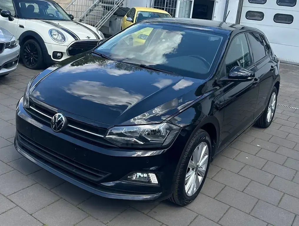 Gebraucht VW Polo Comfortline 95 PS (69 kW) 2021 Schwarz Kleinwagen