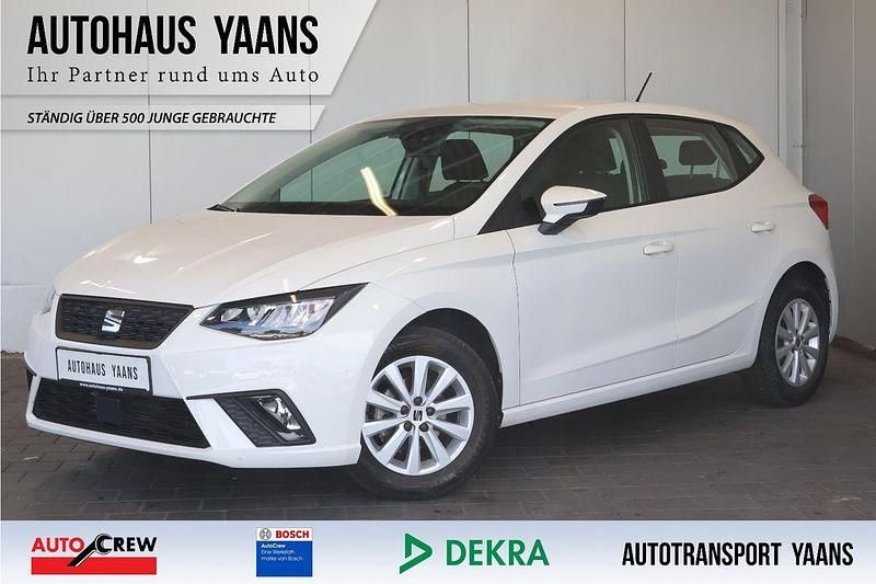 Weiß Gebraucht 2021 Seat Ibiza Reference Limousine | 10.889 € (Guter Preis) - Bild 1/4
