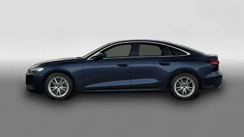 Usata Audi A5 150 CV (110 kW) 2025 Blu Berlina