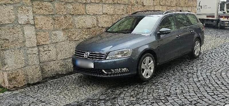 Grün Gebraucht 2010 VW Passat Kombi | 5.900 € (Teuer) - Bild 1/4