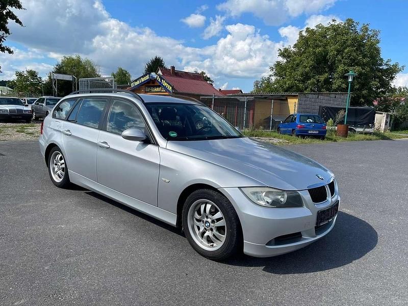 Silber Gebraucht 2008 BMW 318 Kombi | 1.800 € (Superpreis) - Bild 1/4