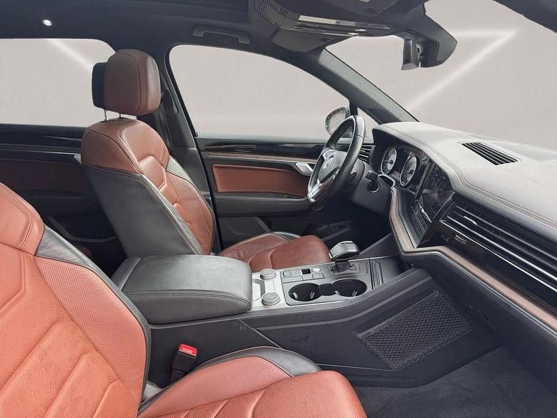 Gebraucht VW Touareg Atmosphere 286 PS (210 kW) 2019 Deep black SUV