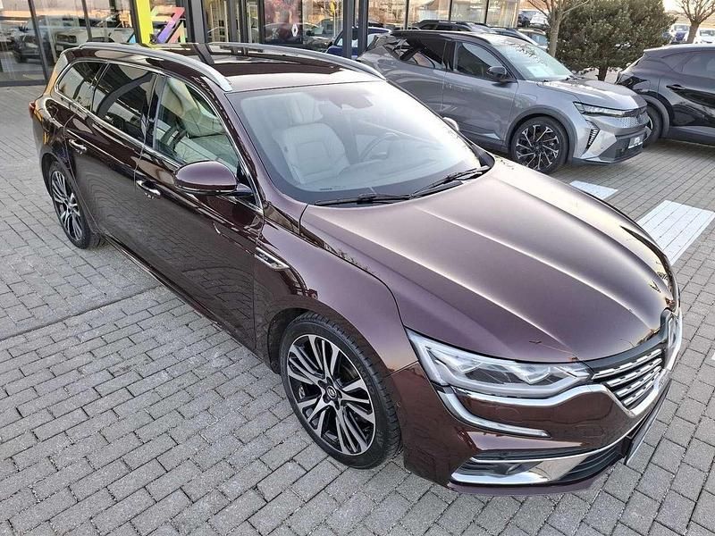 Gebraucht Renault Talisman Initiale Paris 200 PS (147 kW) 2021 Rot Limousine