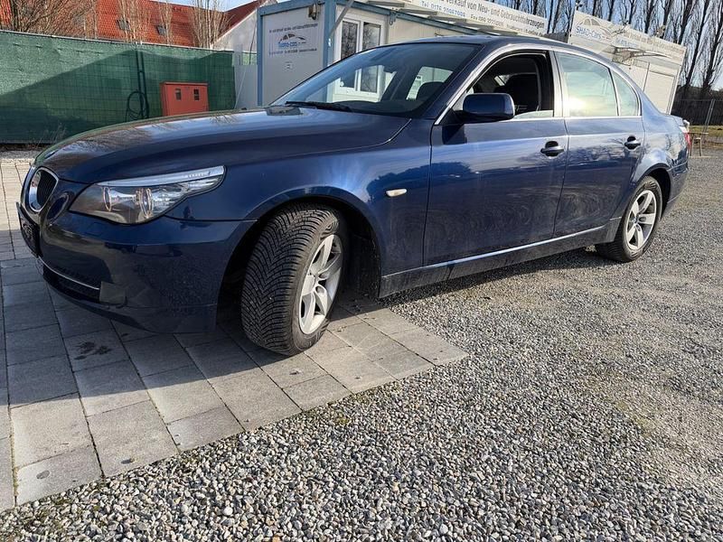 Gebraucht BMW 520 170 PS (125 kW) 2008 Blau Limousine