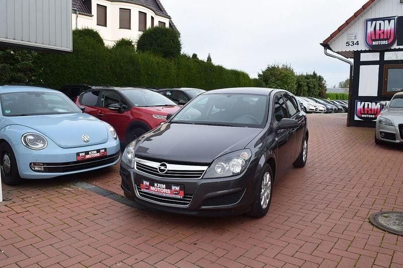 Gebraucht Opel Astra 90 PS (66 kW) 2009 Karbongrau Limousine