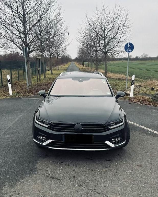 Schwarz Gebraucht 2016 VW Passat Alltrack Kombi | 20.000 € (Fairer Preis) - Bild 1/4