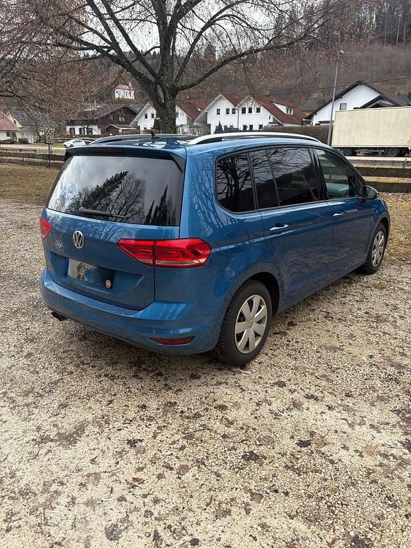 Gebraucht VW Touran Join 150 PS (110 kW) 2018 Blau Van / Kleinbus