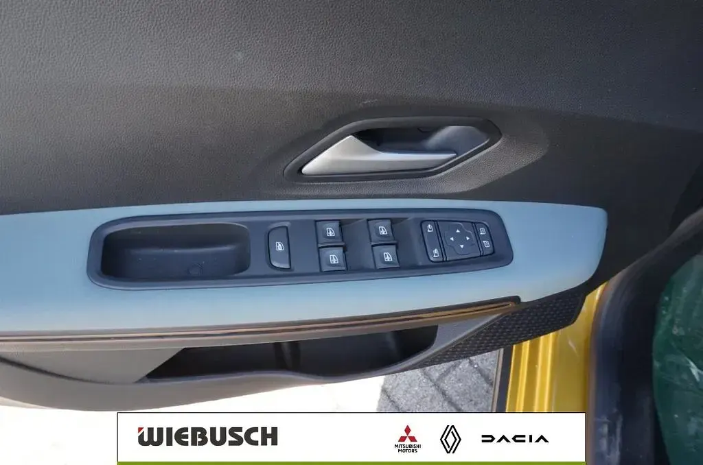 Neu Dacia Sandero Extreme 122 PS (89 kW) 2026 Gelb Limousine