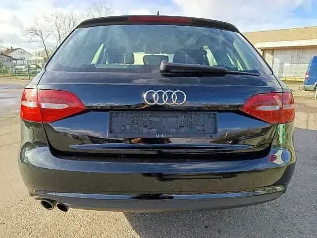Gebraucht Audi A4 Attraction 150 PS (110 kW) 2014 Schwarz Kombi