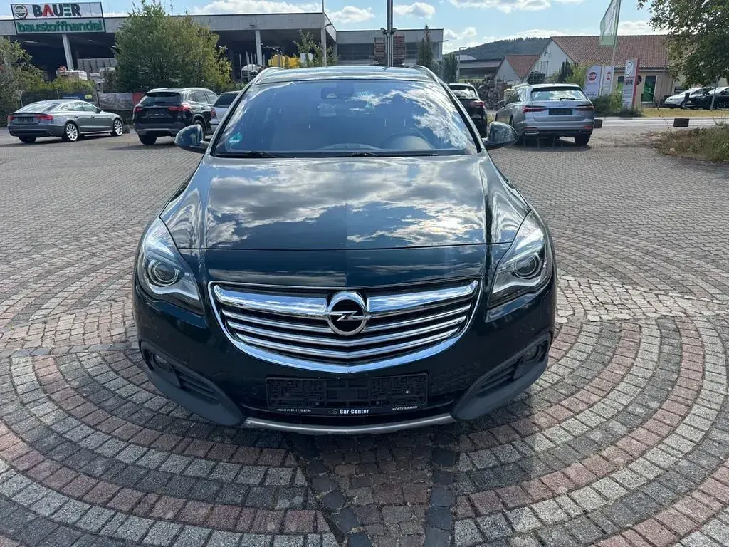 Gebraucht Opel Insignia Country Tourer 163 PS (119 kW) 2014 Grün Limousine