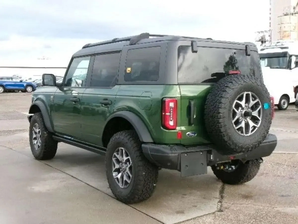 Nowe Ford Bronco 334 KM (245 kW) 2025 Zielony SUV