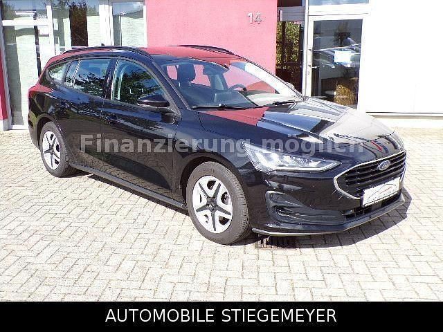 Schwarz Gebraucht 2022 Ford Focus Cool & Connect Kombi | 13.550 € (Fairer Preis) - Bild 1/4