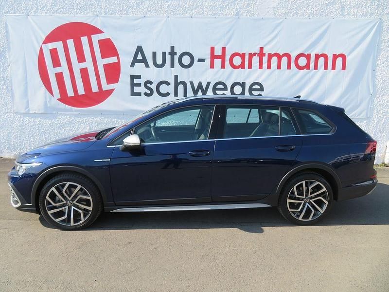 Gebraucht VW Golf Alltrack 200 PS (147 kW) 2024 Atlantik blue (metallic) Kombi