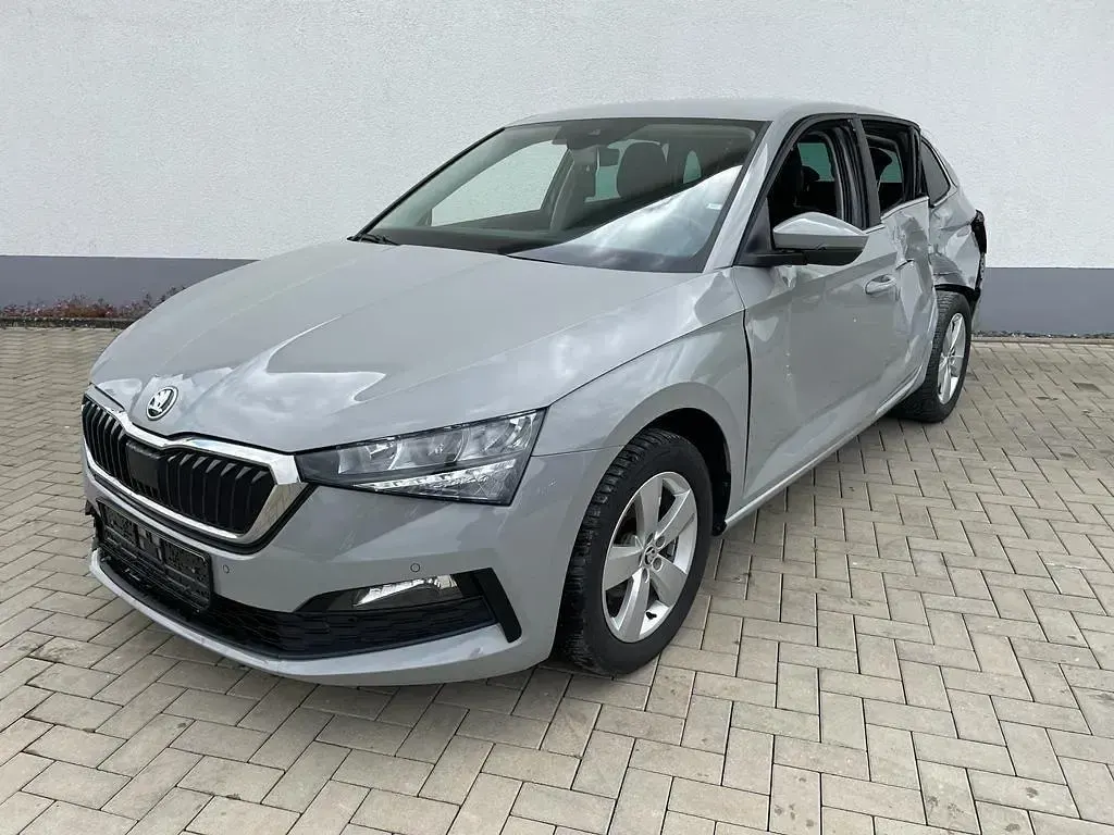 Gebraucht Skoda Scala 116 PS (85 kW) 2019 Grau Kleinwagen