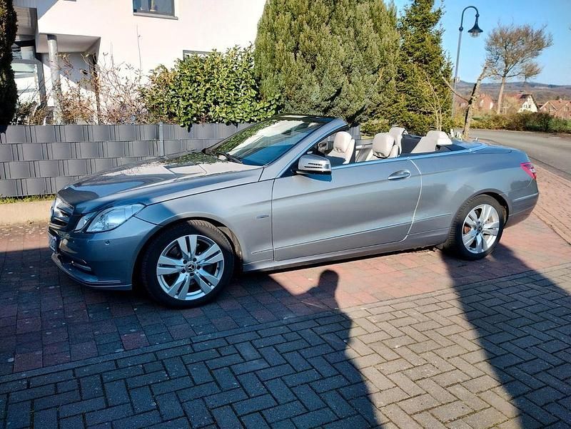 Gebraucht Mercedes E350 265 PS (194 kW) 2011 Grau Cabrio